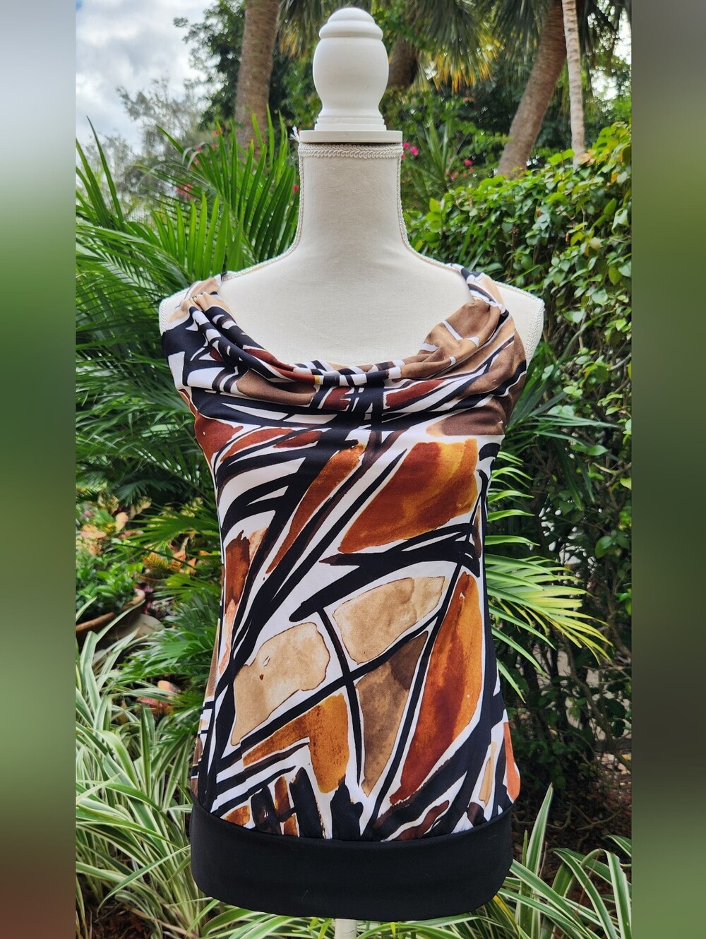 Abstract Patterned Racer Back  Blouson Ring Top
